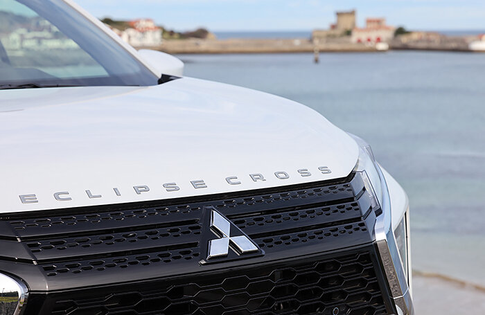    Mitsubishi Eclipse.Mitsubishi