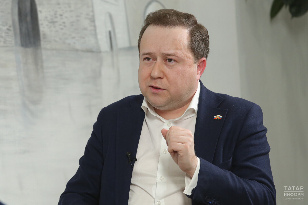 Эдуард Вафин: «Социальный фонд России назначает и выплачивает страховые пенсии, пенсии по государственному пенсионному обеспечению и накопительные пенсии».  Фото: © Султан Исхаков / «Татар-информ»