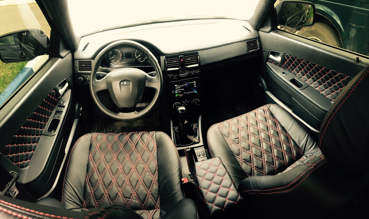 Доработанный интерьер приоры.