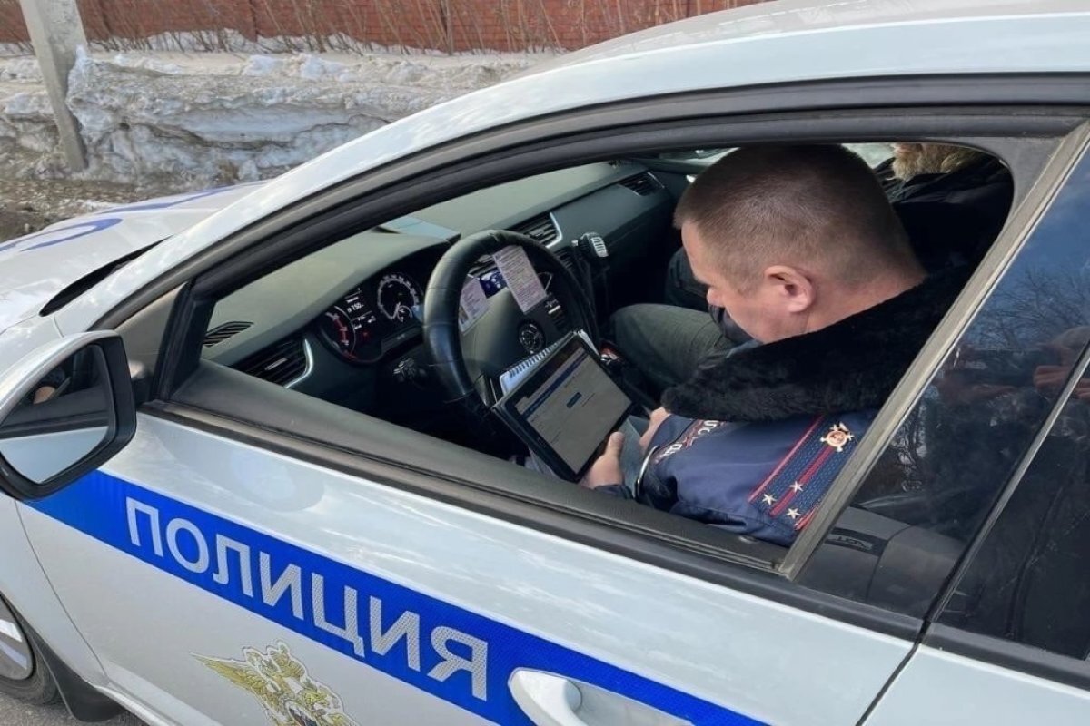    На Камчатке сотрудник ГИБДД взыскал 20 тысяч рублей за оскорбление