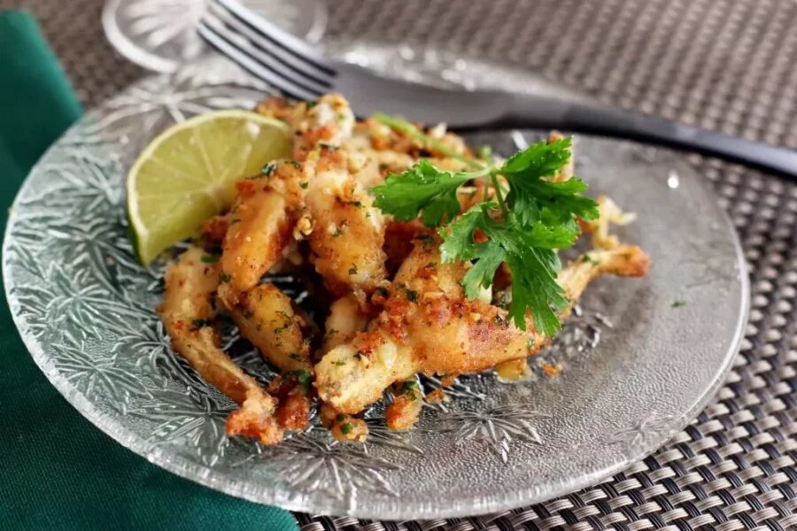    На фото: Блюдо из лягушачьих лапок / Worldrecipes.eu Sergei