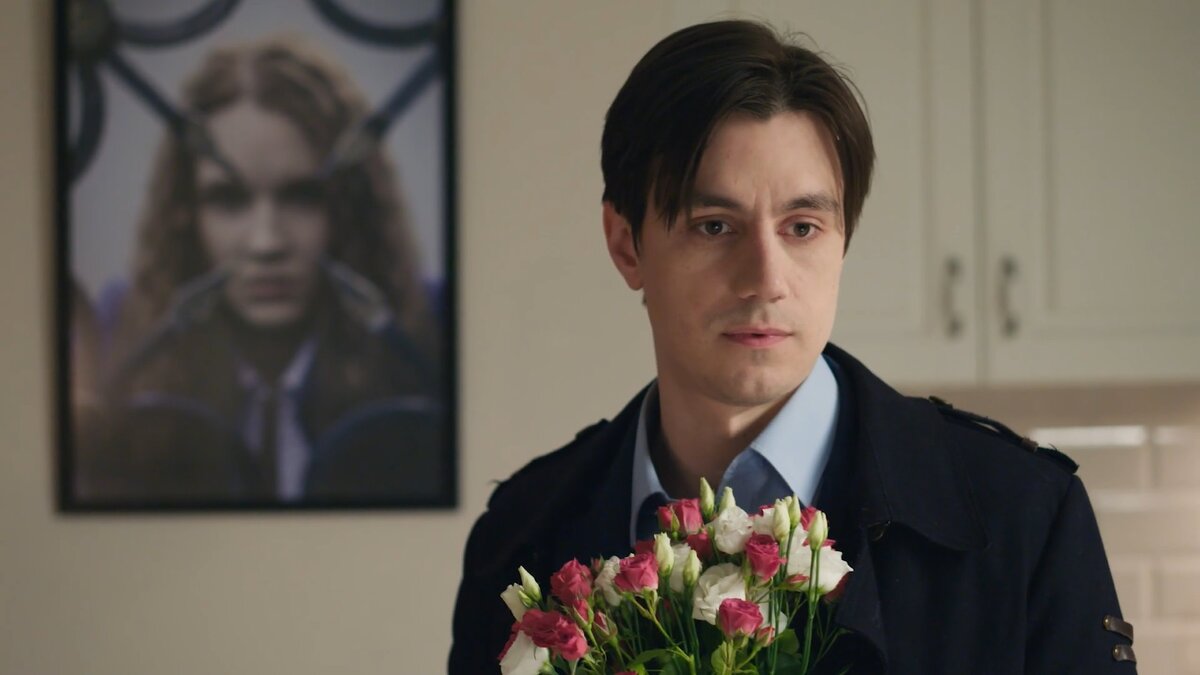 Александр Зельский в роли Макса в сериале «Подружки невесты»