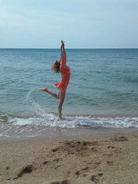 Дата фото не известна, однако, под ней Рина начала свою повесть. 