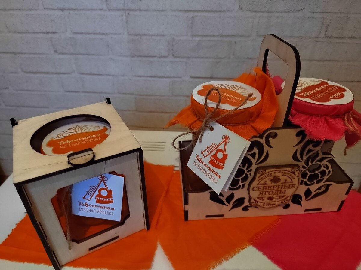    Таволожная морошка стала первым официальным брендом Югры