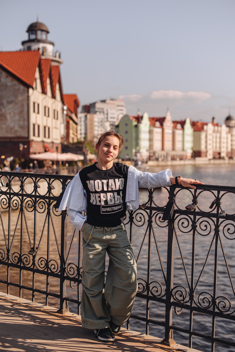 Лилиана через 6 лет в спортивной гимнастике. Апрель 2024 г. На фото Лиле 12 лет.