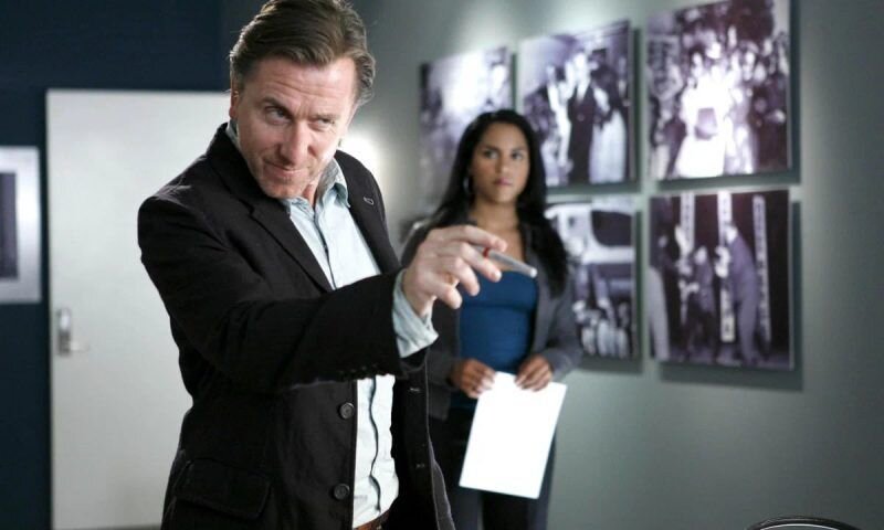 Кадр из сериала "Обмани меня"