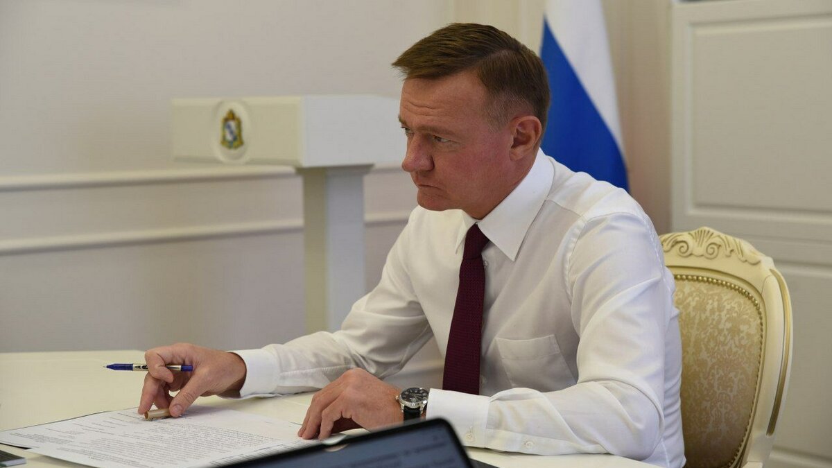    Губернатор Курской области вошёл в число глав регионов РФ, имеющих очень сильное влияние