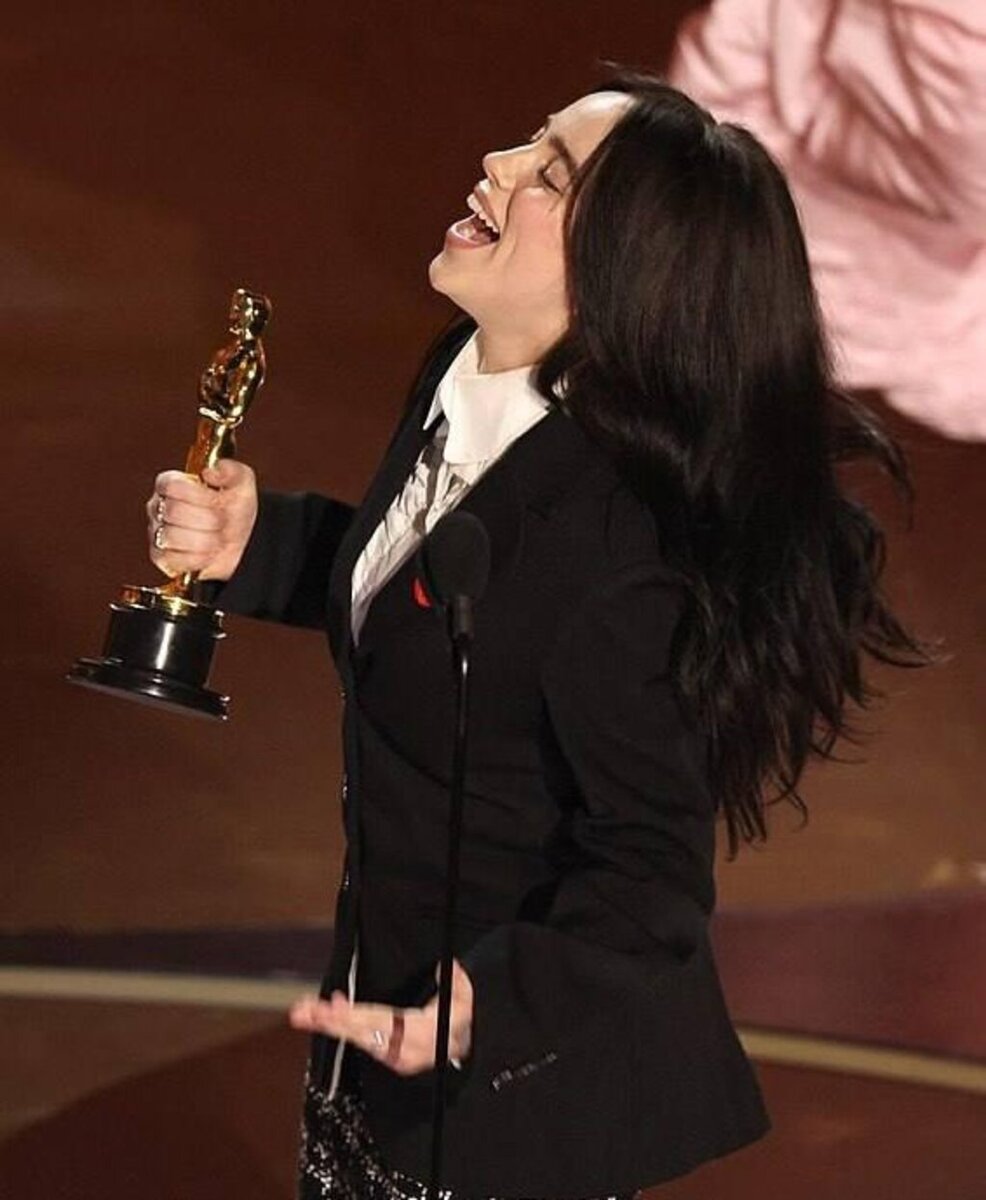    Билли Айлиш