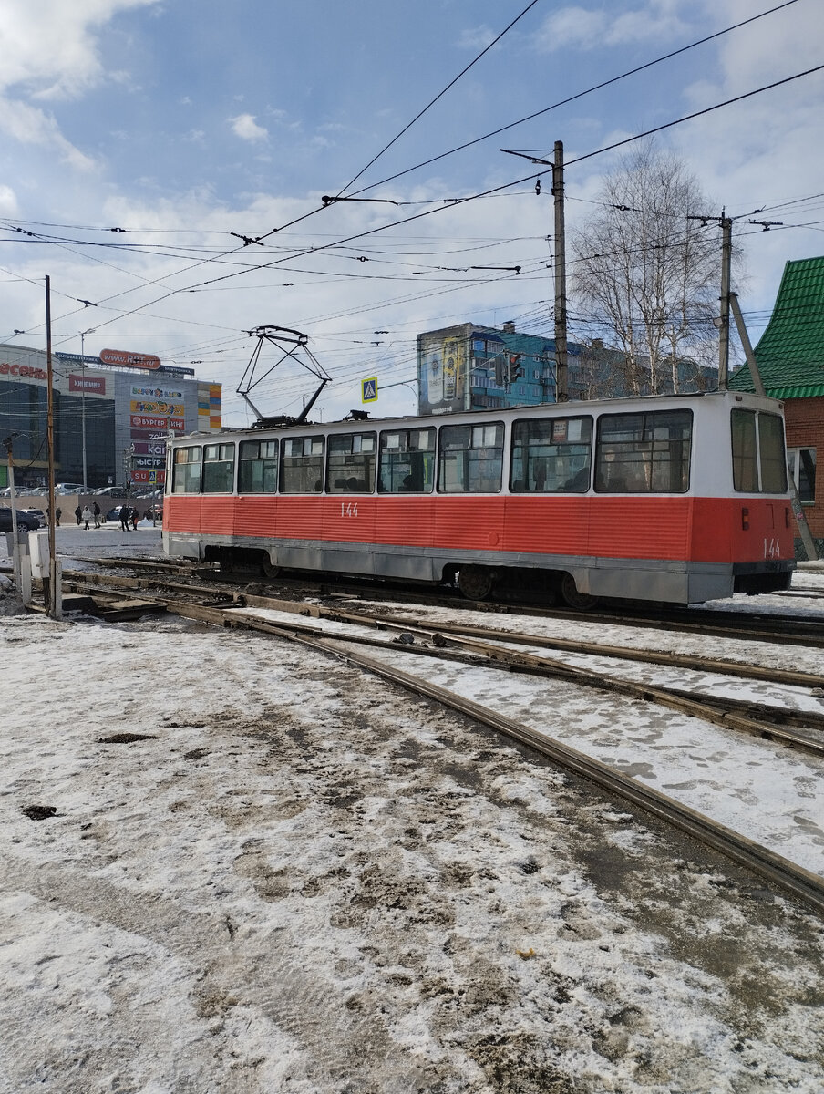 Свеже покрашенный144