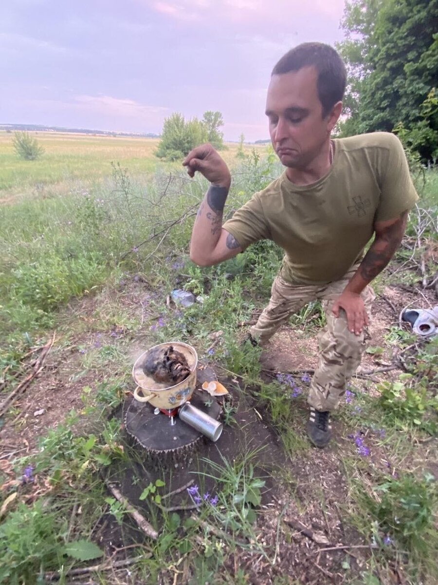 неонацист ВСУ-чка.