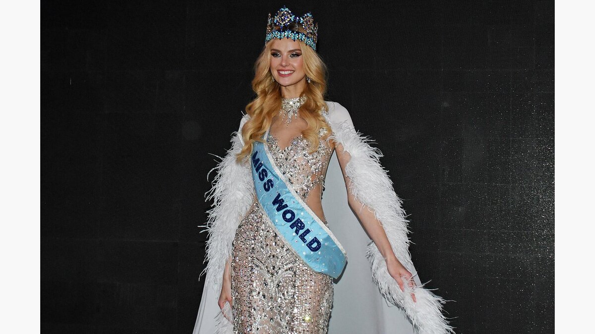 Девочка которая родилась с носиком клоуна. Шоу красоты дети. Тилан блондо 2022. Мама хани бубу. Самые красивые девочки в мире лет 10.