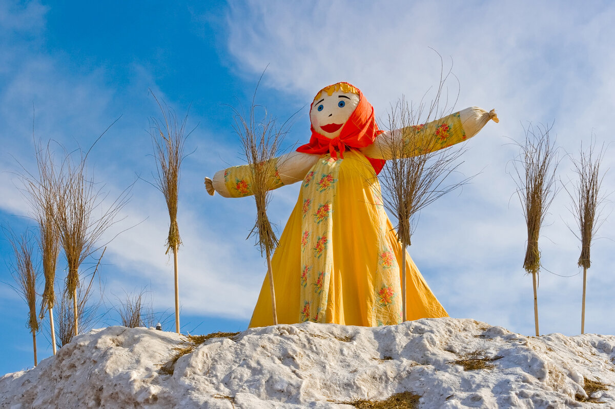 Масленица идет, блин да мед несет