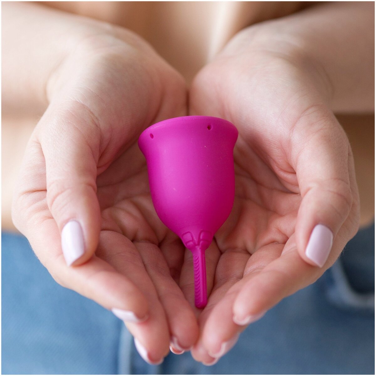 Менструальная чаша инструкция. Как пользоваться менструационный. Менструальная чаша использованная. Менструальная чаша капа набор 2 штуки 2 размера s. Чашка для менструационного цикла.