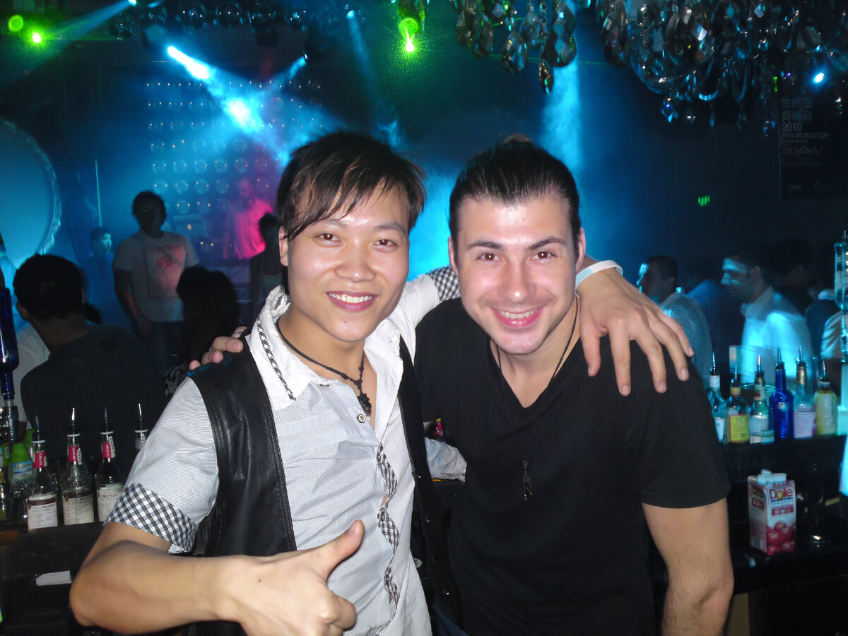 С коллегами всегда находил общий язык