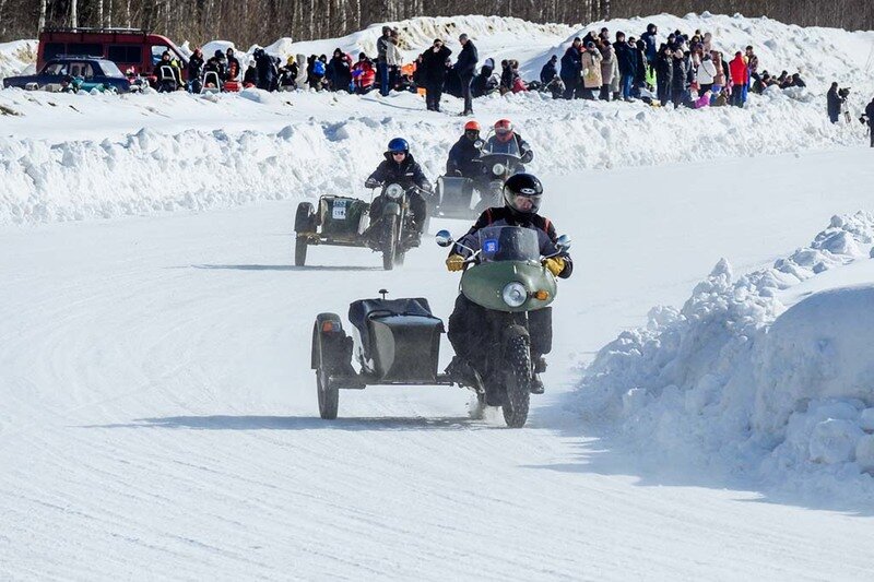    Лучшим в кольцевой гонке стал опытный гонщик и постоянный участник соревнований "Мотожар" Игорь Иванов
