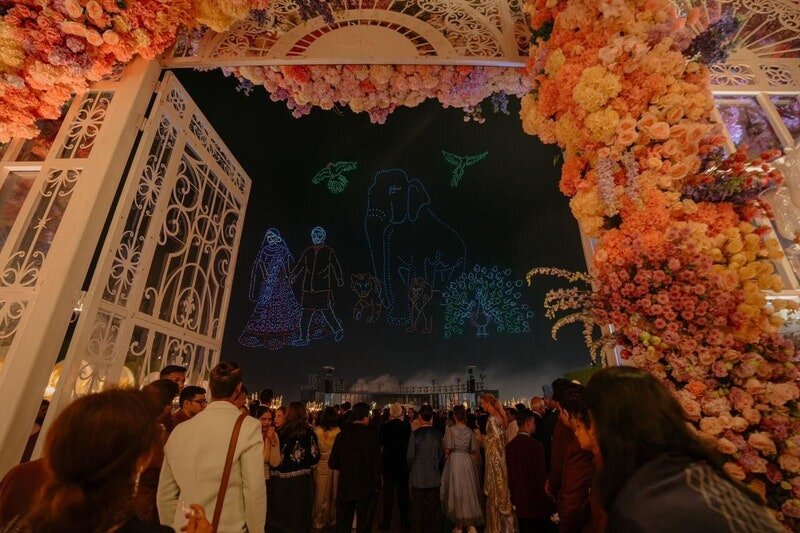 Листайте галерею