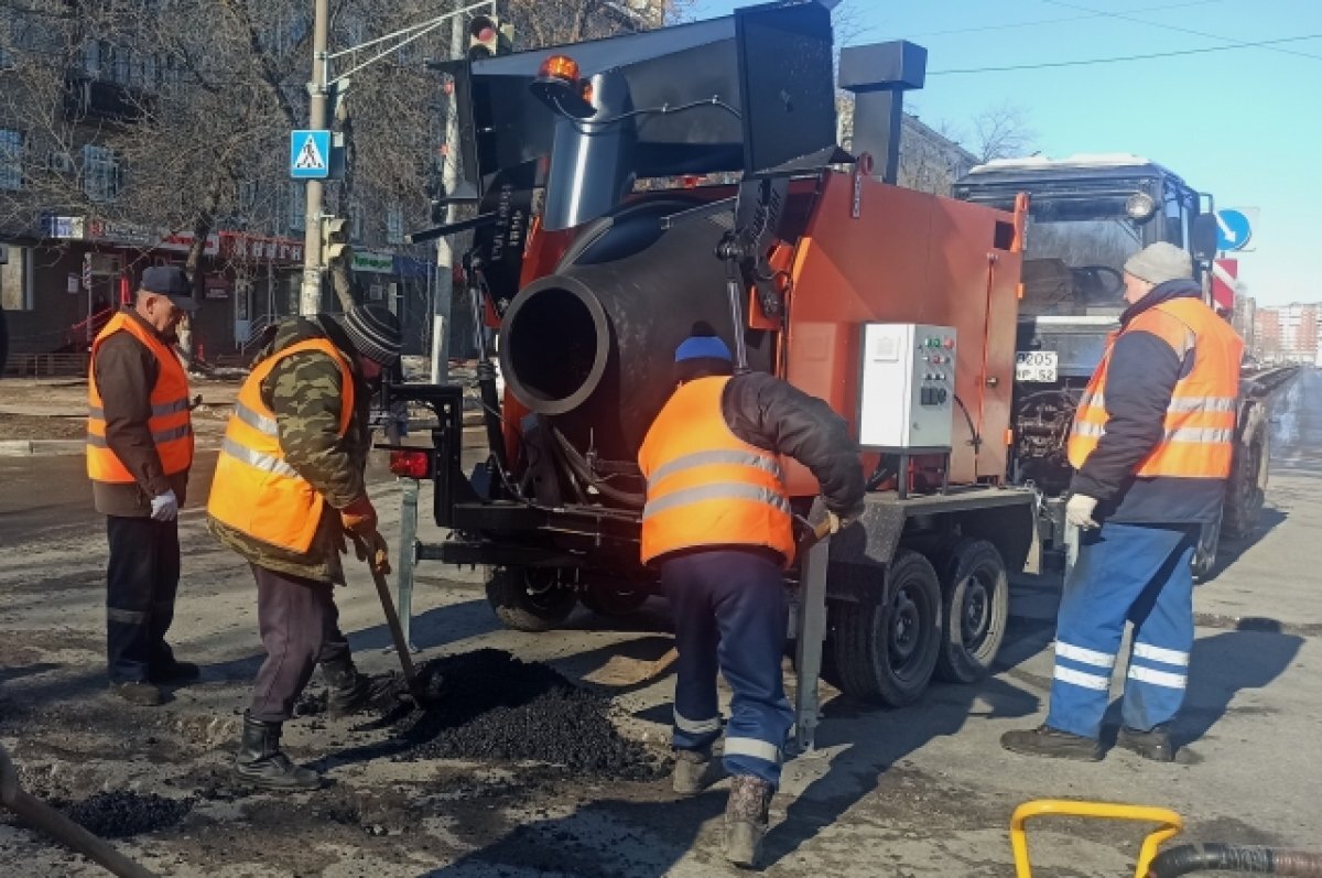    Ежедневный мониторинг дефектов на дорогах ведется в Нижнем Новгороде