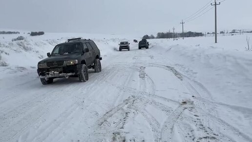 Заруба в полях под Самарой от #СОЮЗДЖИПЕРОВСАМАРЫ #снег #джиперы #нива #уаз #tlc #патриот