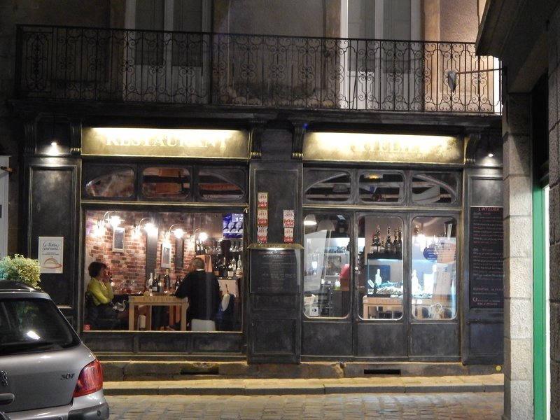 Ресторан l'Atelier в Сен-Мало мы нашли случайно...