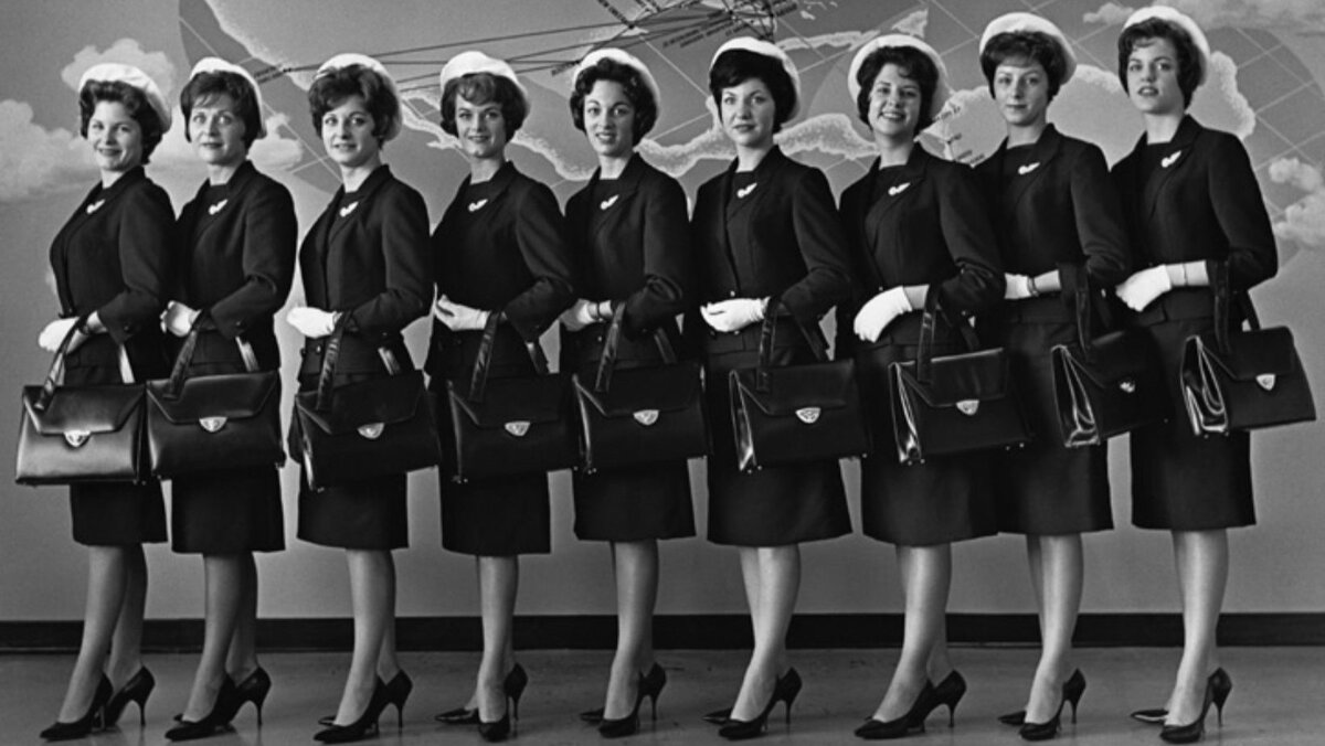 Стюардессы прошлого века Источник https://clck.ru/39Maaj