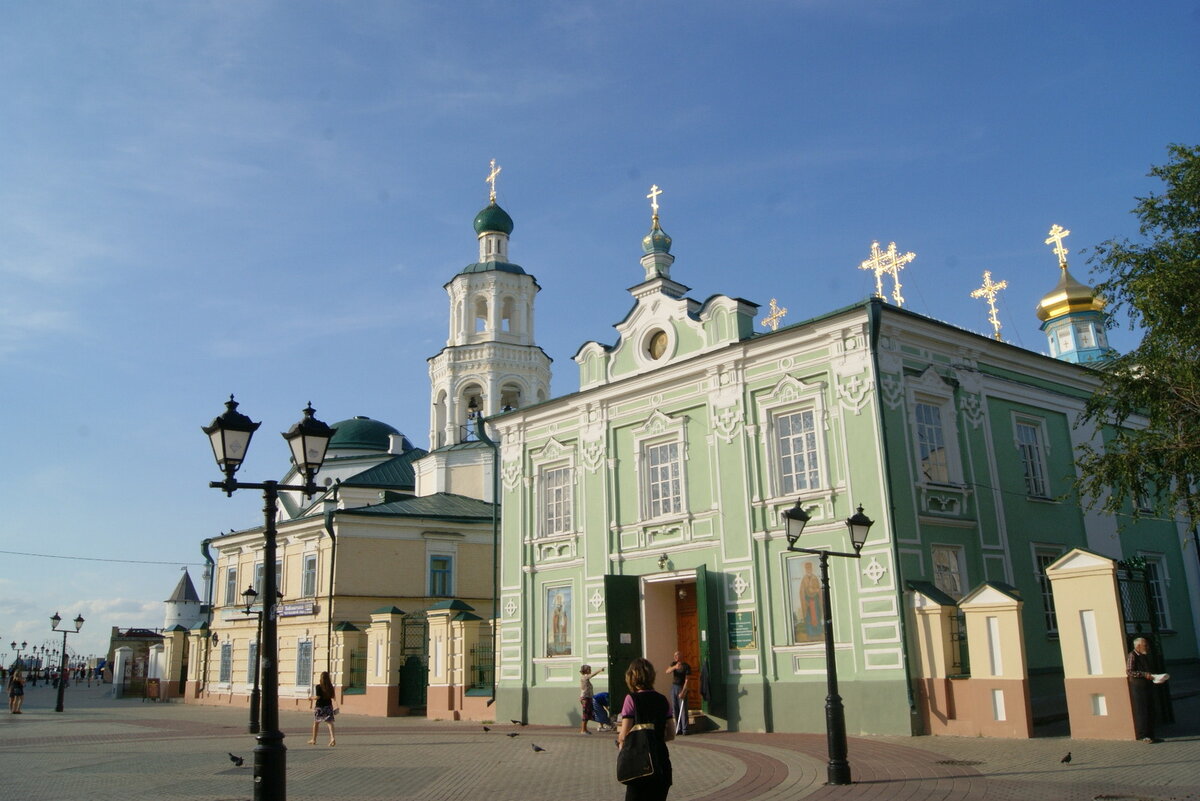Иван Гущин: "Перед саммитом БРИКС все внимание - ОКН в центре Казани" Вечерняя К