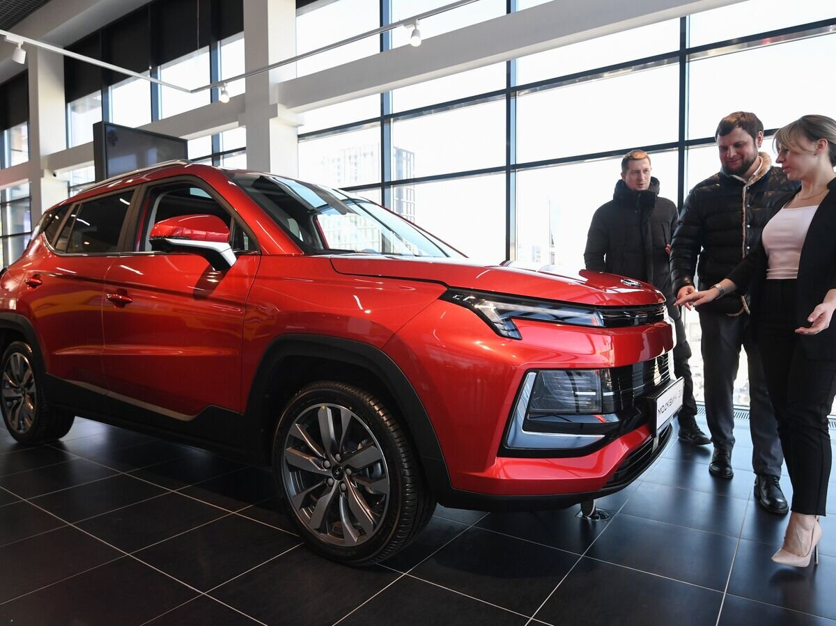    Старт продаж автомобилей "Москвич" у всех официальных дилеров© РИА Новости . Александр Кряжев