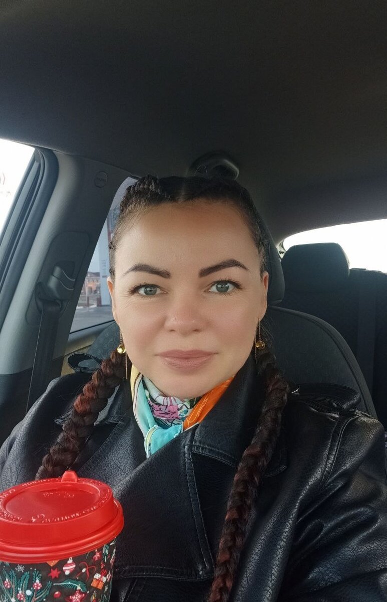 Я Юля Заикина. Руководитель туристического клуба "Кавказгид"