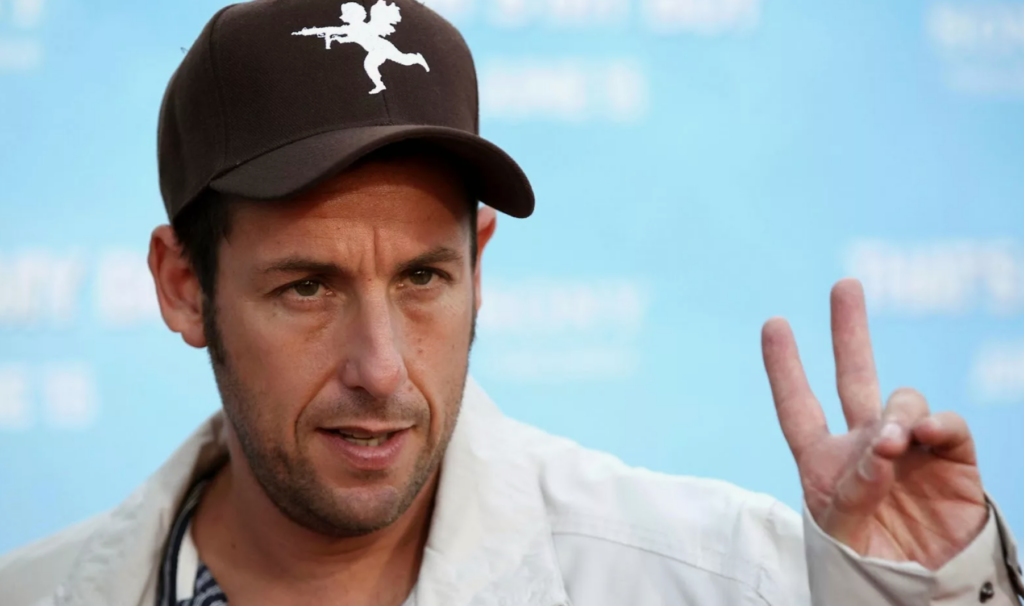     Адам Сэндлер- самый высокооплачиваемый актер 2023 года