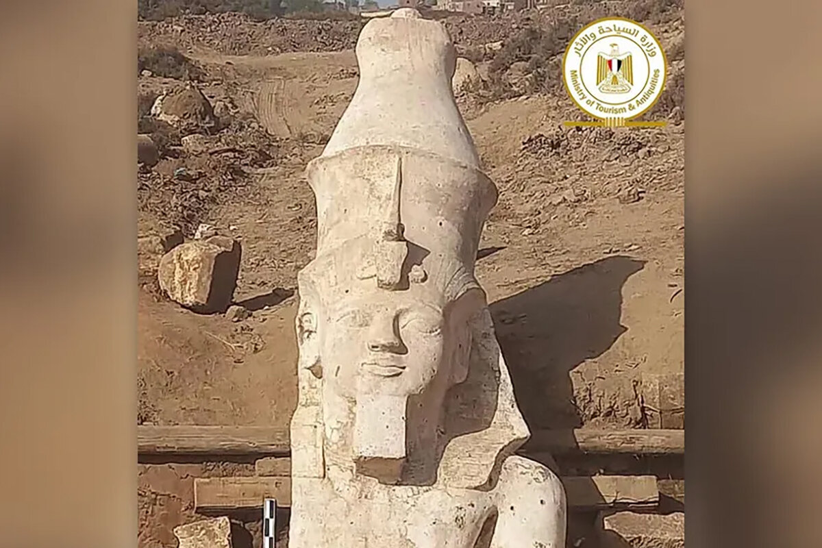 Egyptian Ministry of Tourism and Antiquities📷Недавно найденная статуя фараона Рамсеса II