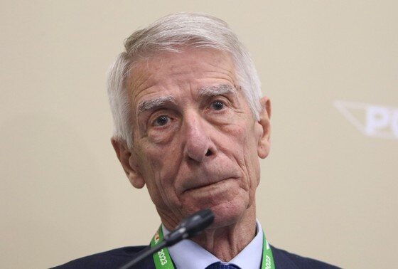    Валерий Непомнящий