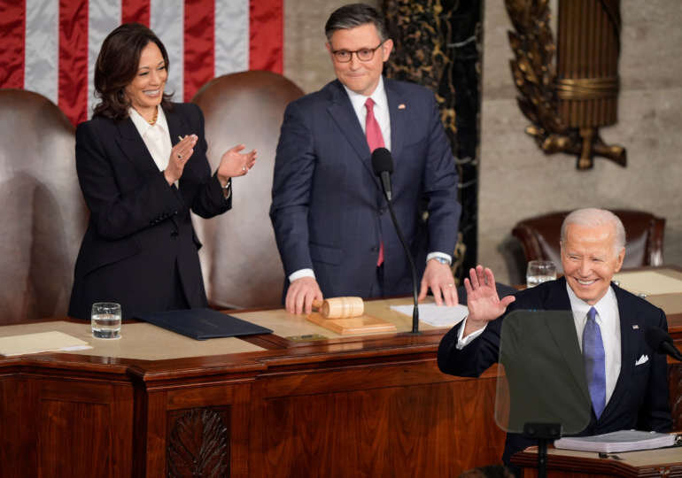 AP Photo / Mark Schiefelbein