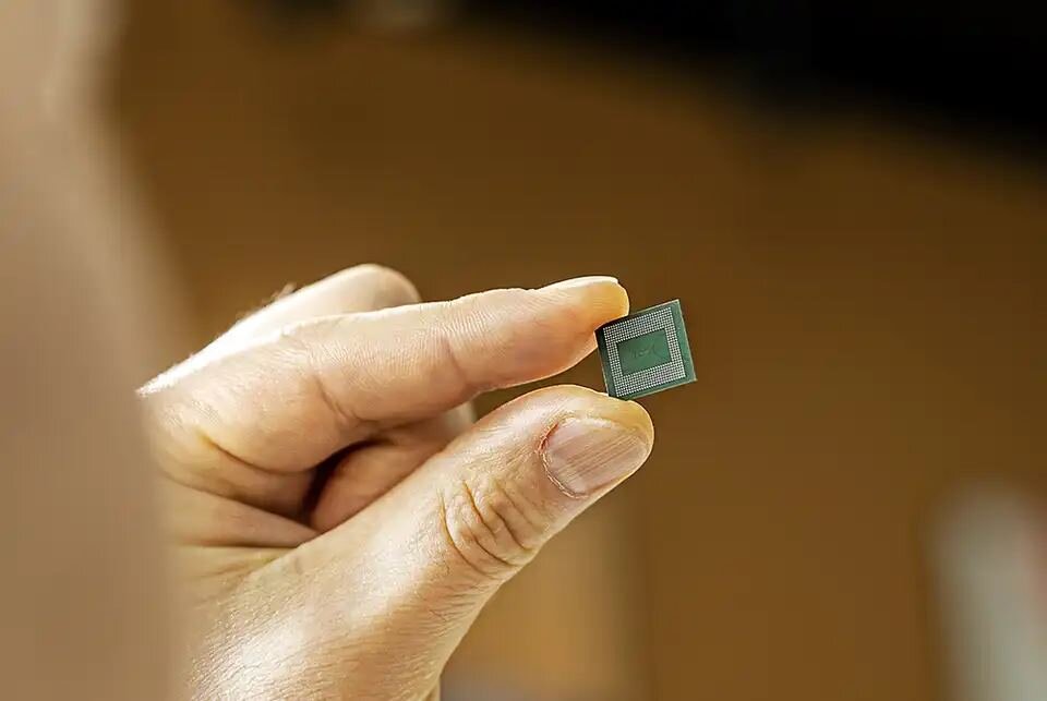      JEDEC анонсировала завершение разработки LPDDR6, обещающего существенно повысить производительность мобильных устройств и AI-компьютеров.