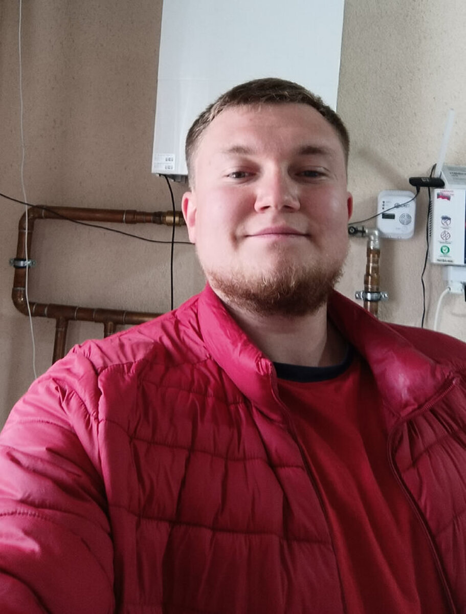 Это я – Дмитрий Пыжьянов, автор этого канала.