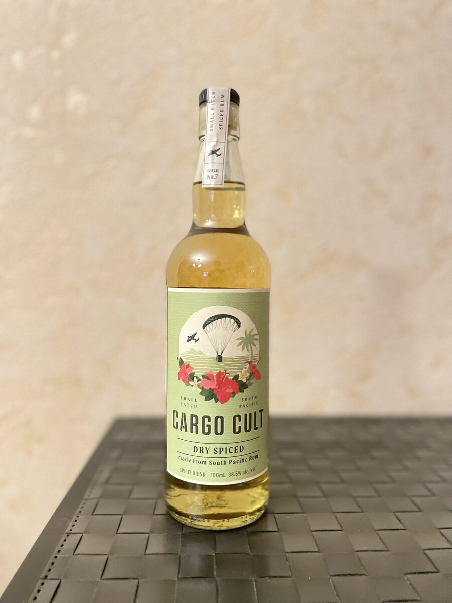 Cargo Cult Dry Spiced - оказывается, что пряный ром может быть очень  интересным | О Виски и не только с Алексеем Пятницких | Дзен