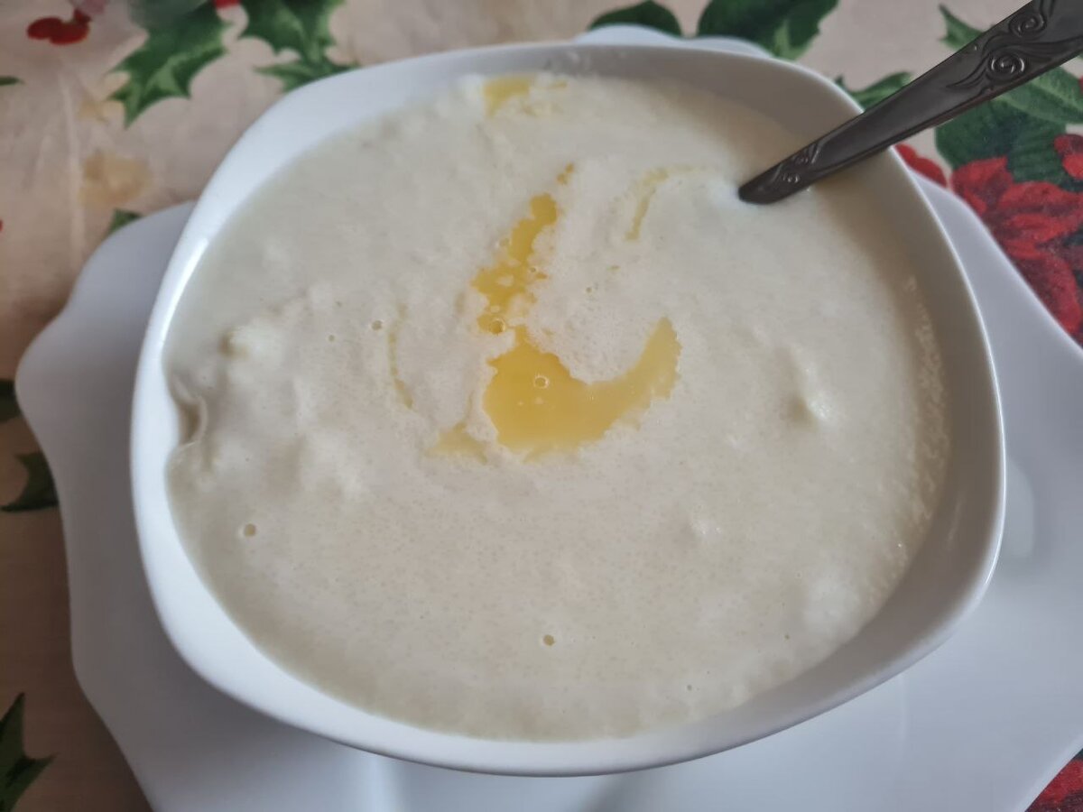 фото автора манная кашка на молочке с маслицем 