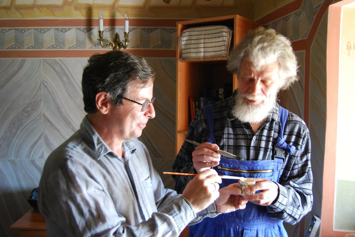 Юрий Ильчи Африн. Художник. Реставратор. Иконописец.  Фото Даниил Африн.