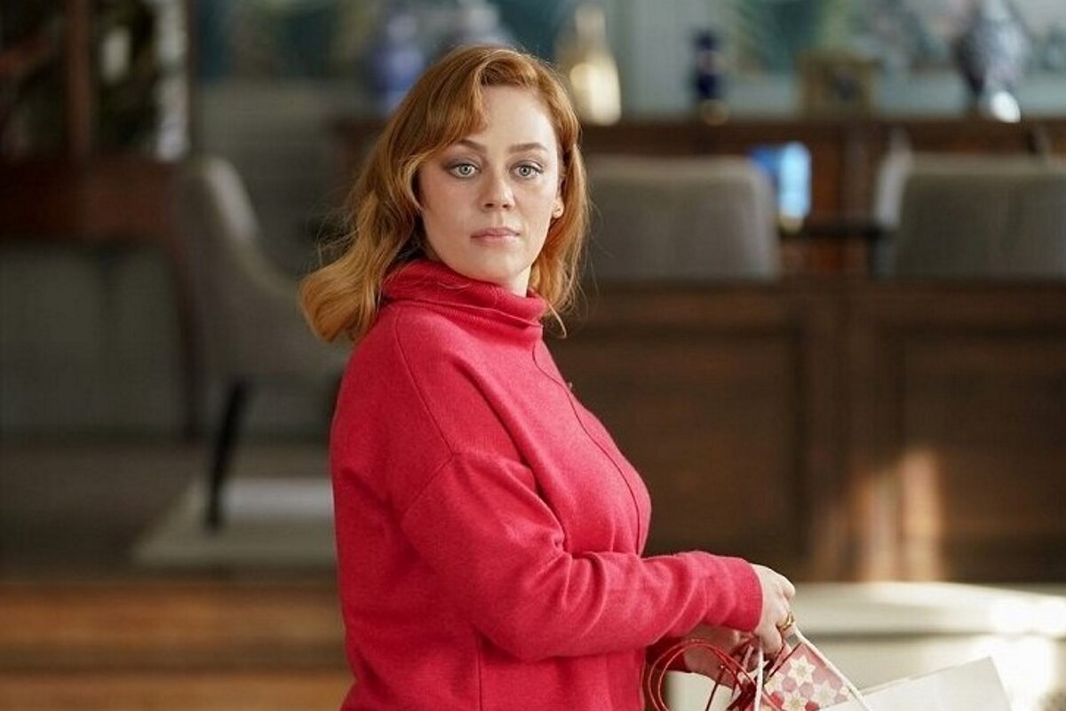     Сериал «Бахар» с вернувшейся после двухлетнего перерыва Демет Эвгар бьет рекорды