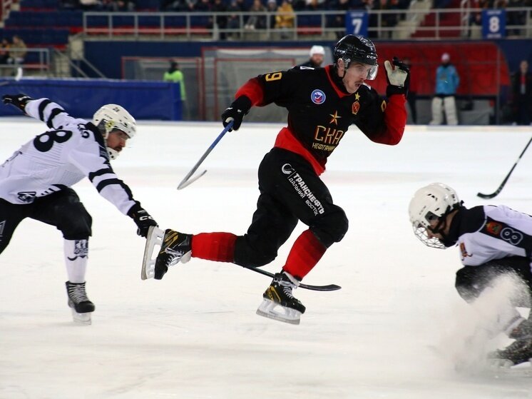     Василий Грановский и Ильяс Хандаев прокомментировали полуфинальную игру в Хабаровске. Фото: ХК «СКА-Нефтяник»
