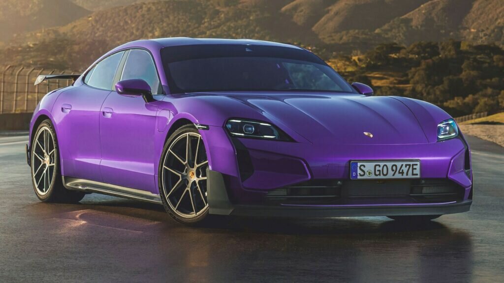 Porsche Taycan Turbo GT 2025 года мощностью 1092 л.с.