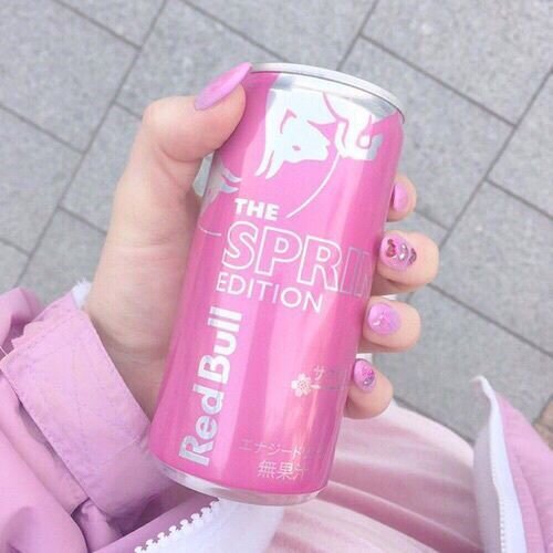 Весенняя коллекция Red Bull'а. Красивенько конечно)