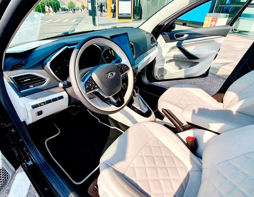 Наконец, Веста вновь, возвращается на рынок с двухпедальной КПП.