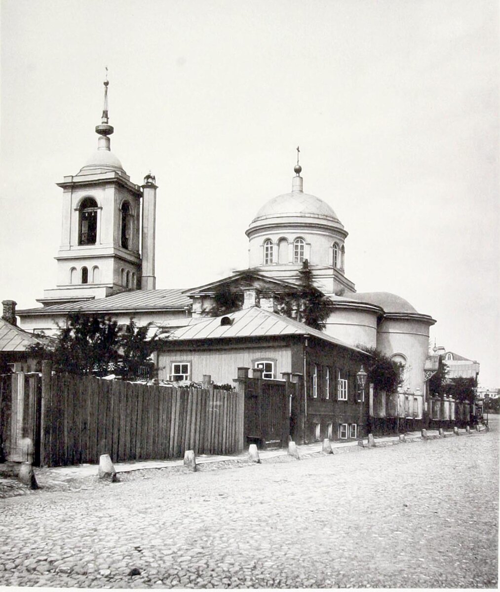 Храм Святителей Афанасия и Кирилла Александрийских на фотографии 1882 года