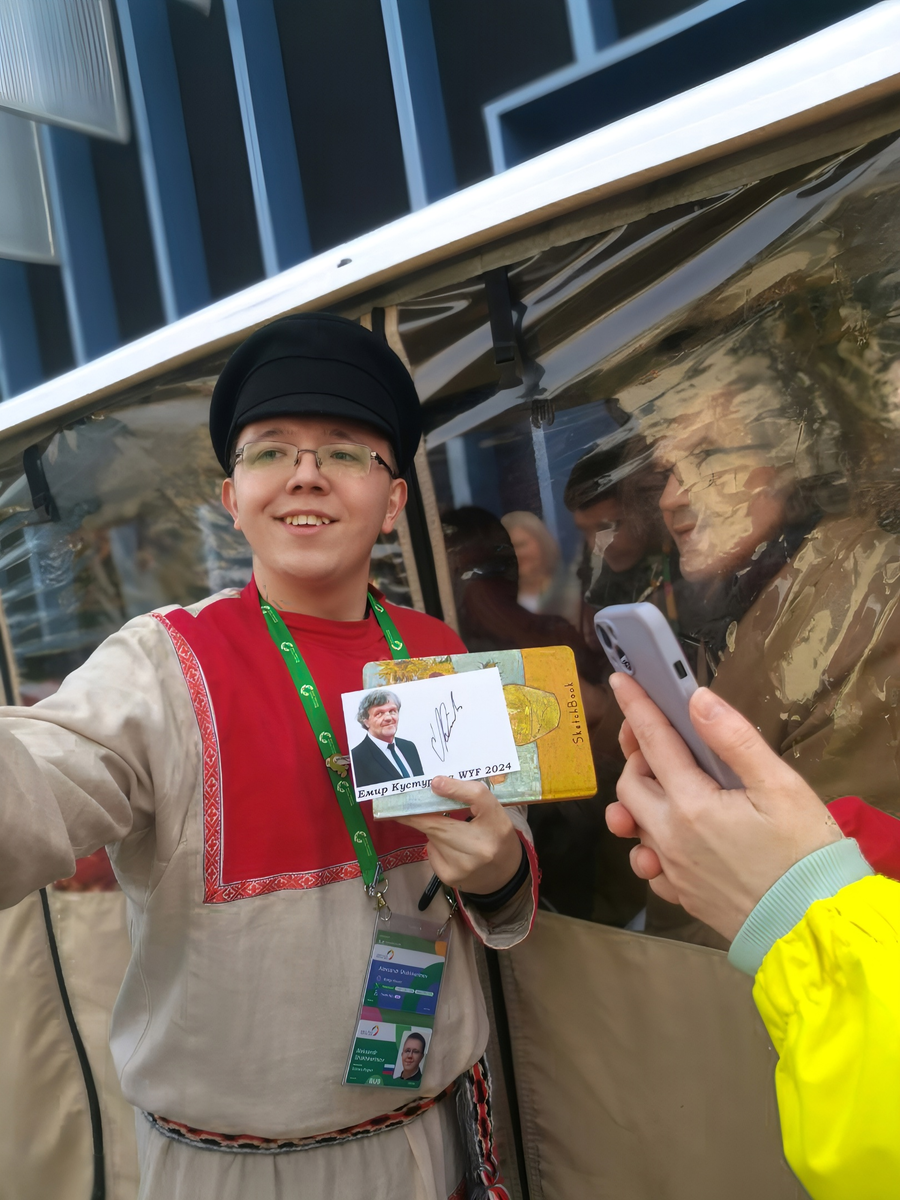 Александр Шахкеримов и Эмир Кустурица (Вид со второй камеры)