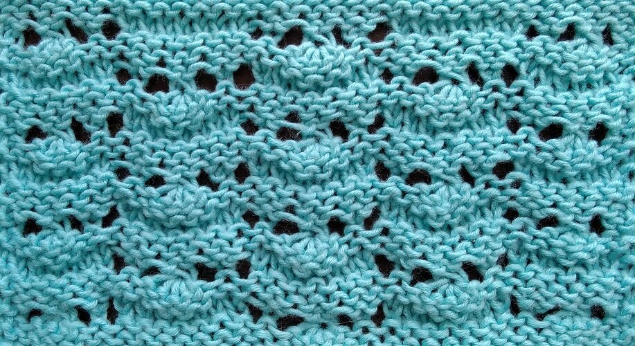 Изнаночная сторона узора кружевные волны