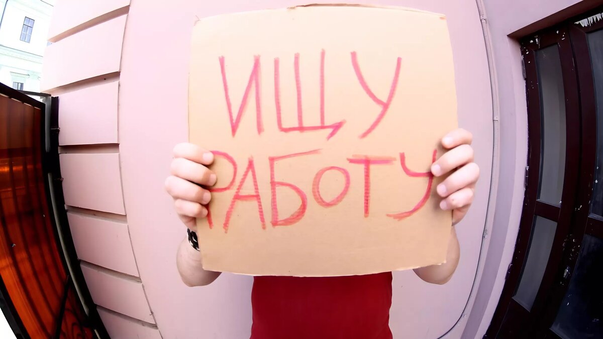     В прошлом году на предприятия оборонно-промышленного комплекса принято на работу более 17 тысяч человек.