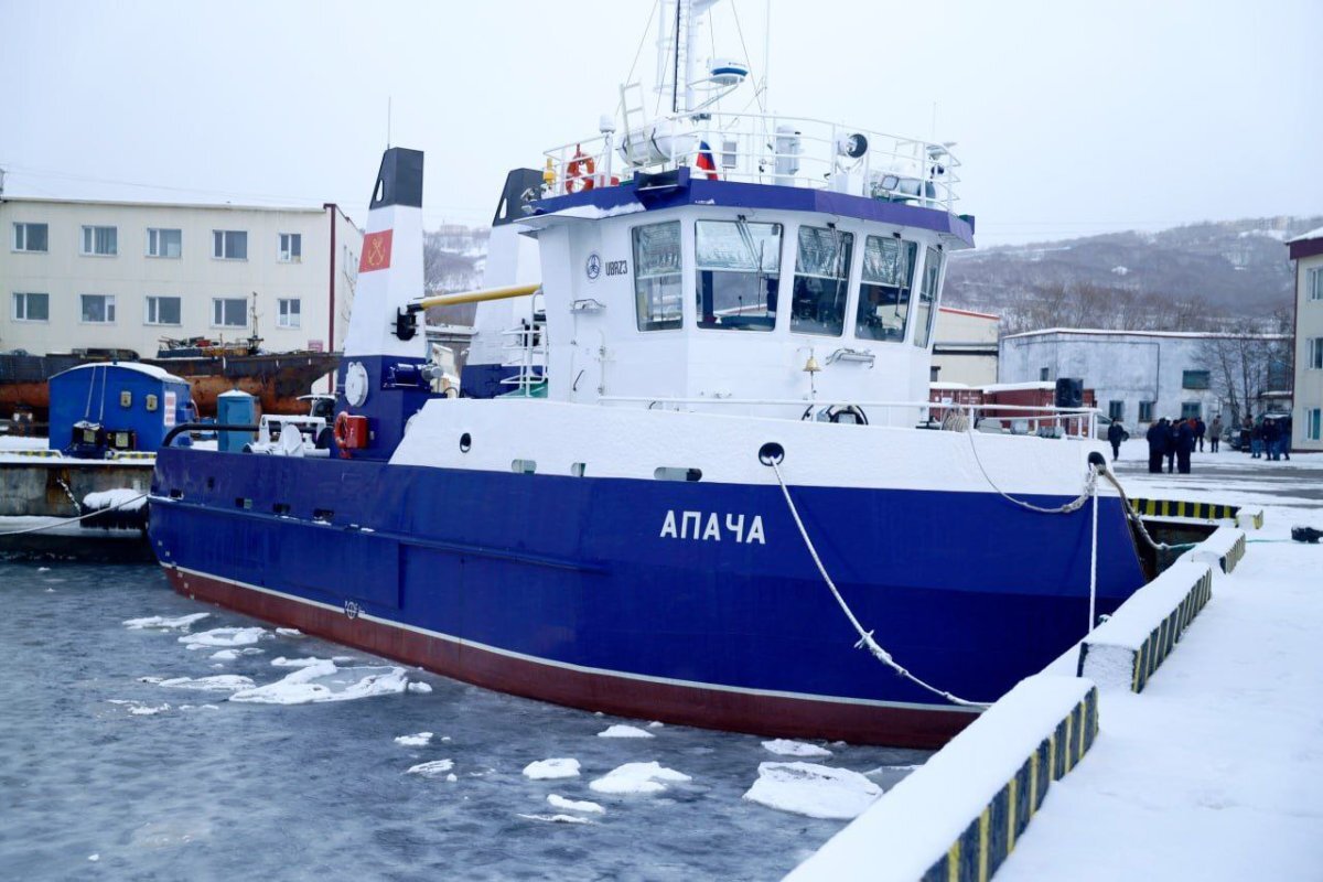    Флаг подняли на первом рыболовном сейнере, построенном на Камчатке