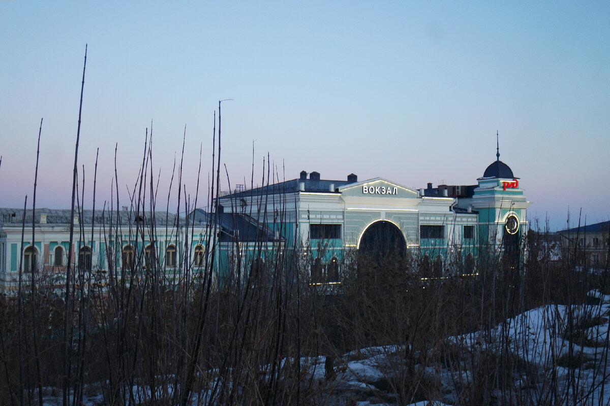 пригородный павильон вокзала Иркутск-Пассажирский