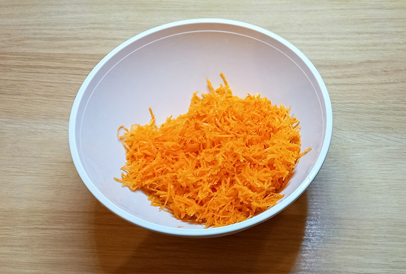 Морковный салат с сыром и чесноком - пошаговый рецепт с фото | Азбука рецептов