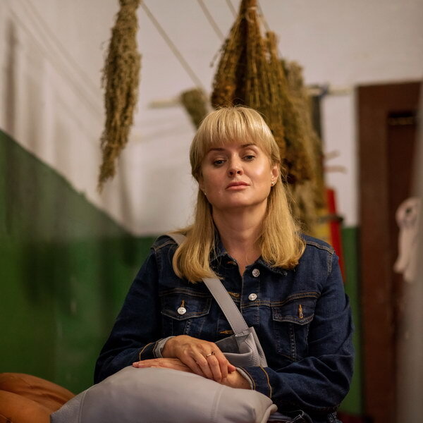     «Васнецову» с Анной Михалковой покажет «Россия»