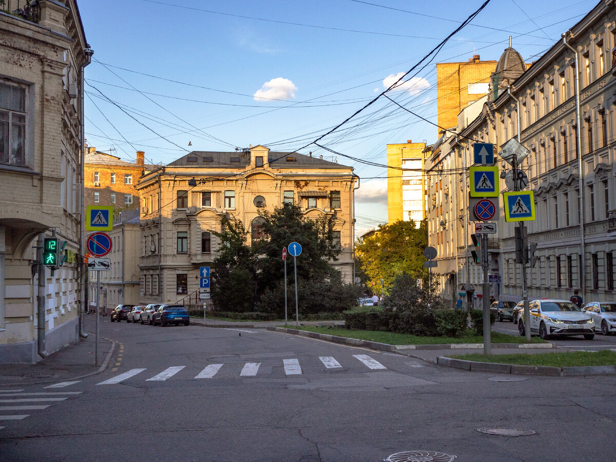 Лялин переулок, его доходные дома и парадные: прогулка по Москве | Зачем я  там была? | Дзен